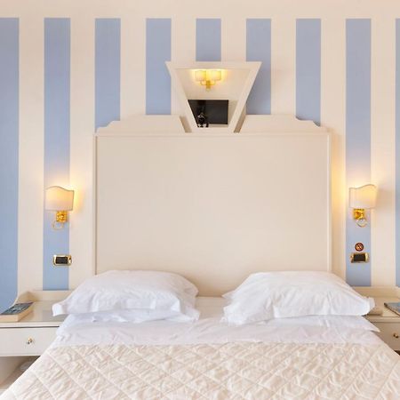 Hotel Bristol Соренто Екстериор снимка