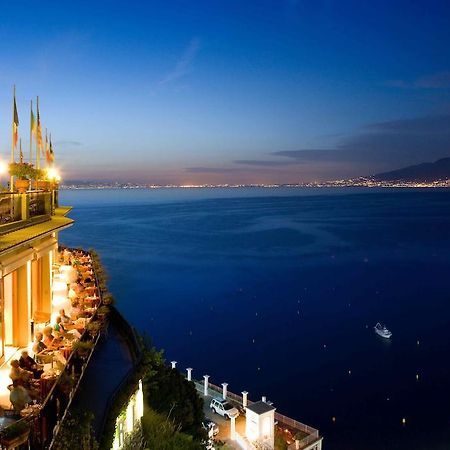 Hotel Bristol Соренто Екстериор снимка