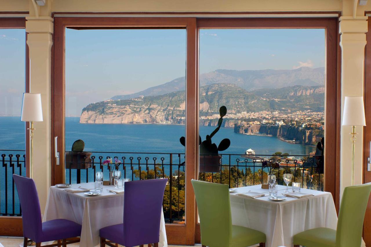 Hotel Bristol Соренто Екстериор снимка